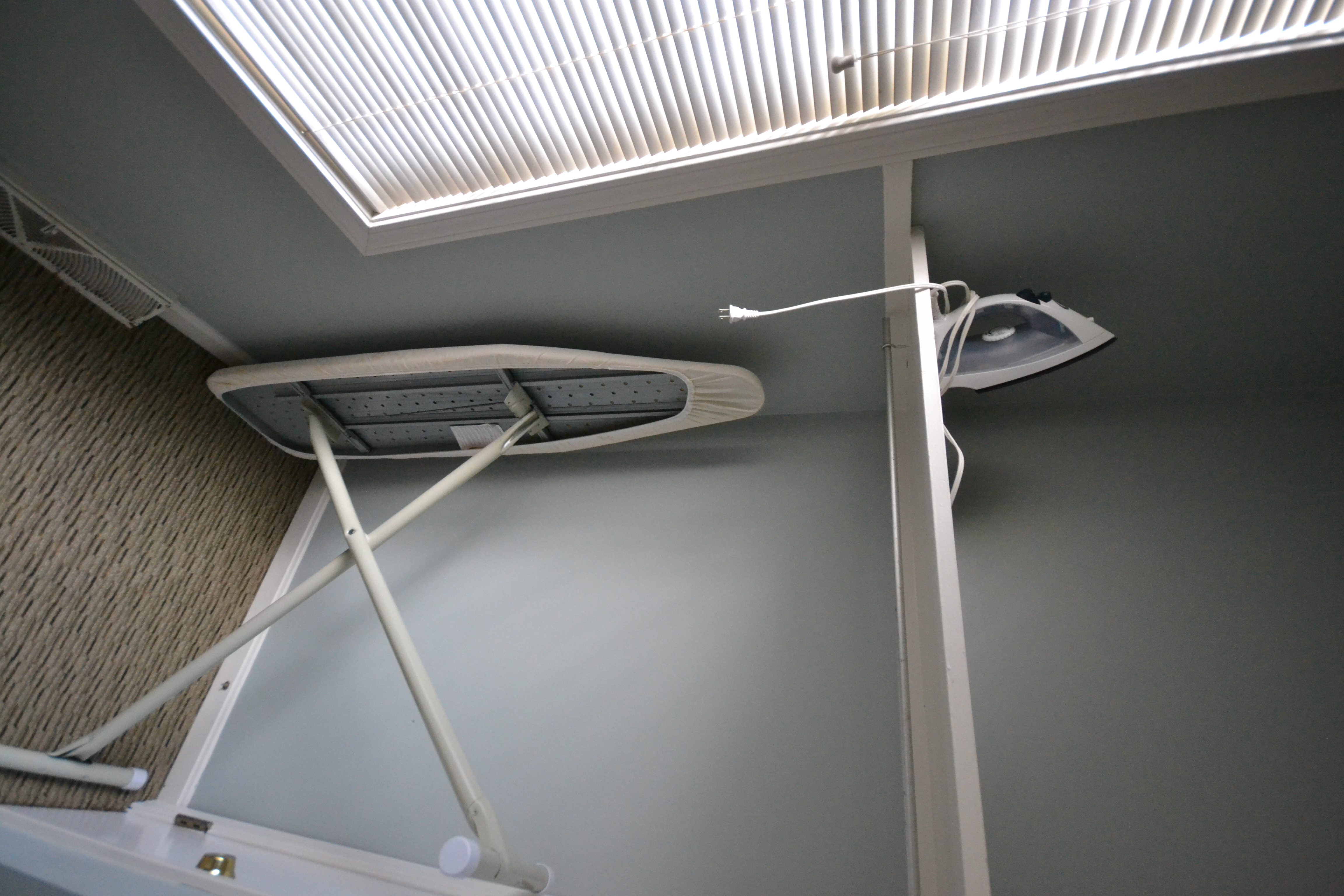 Flat Queen with Fireplace and Large Whirlpool Tub 1046 closet