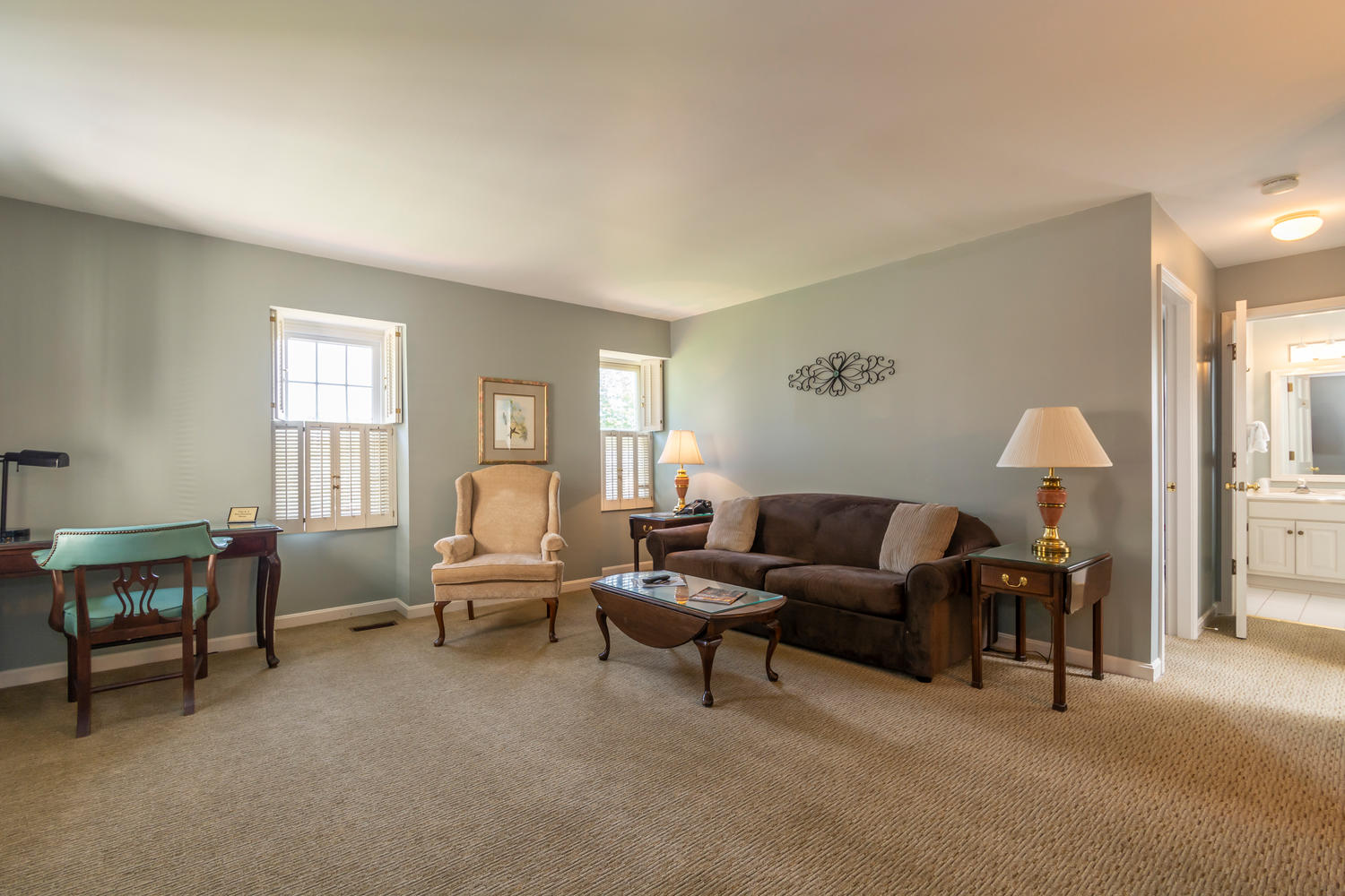 Suite 1115 Living Room