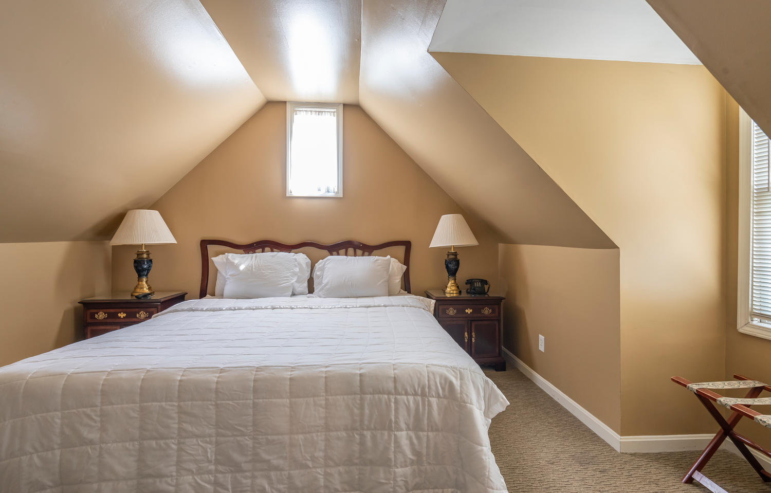 Suite 1123 King Bedroom