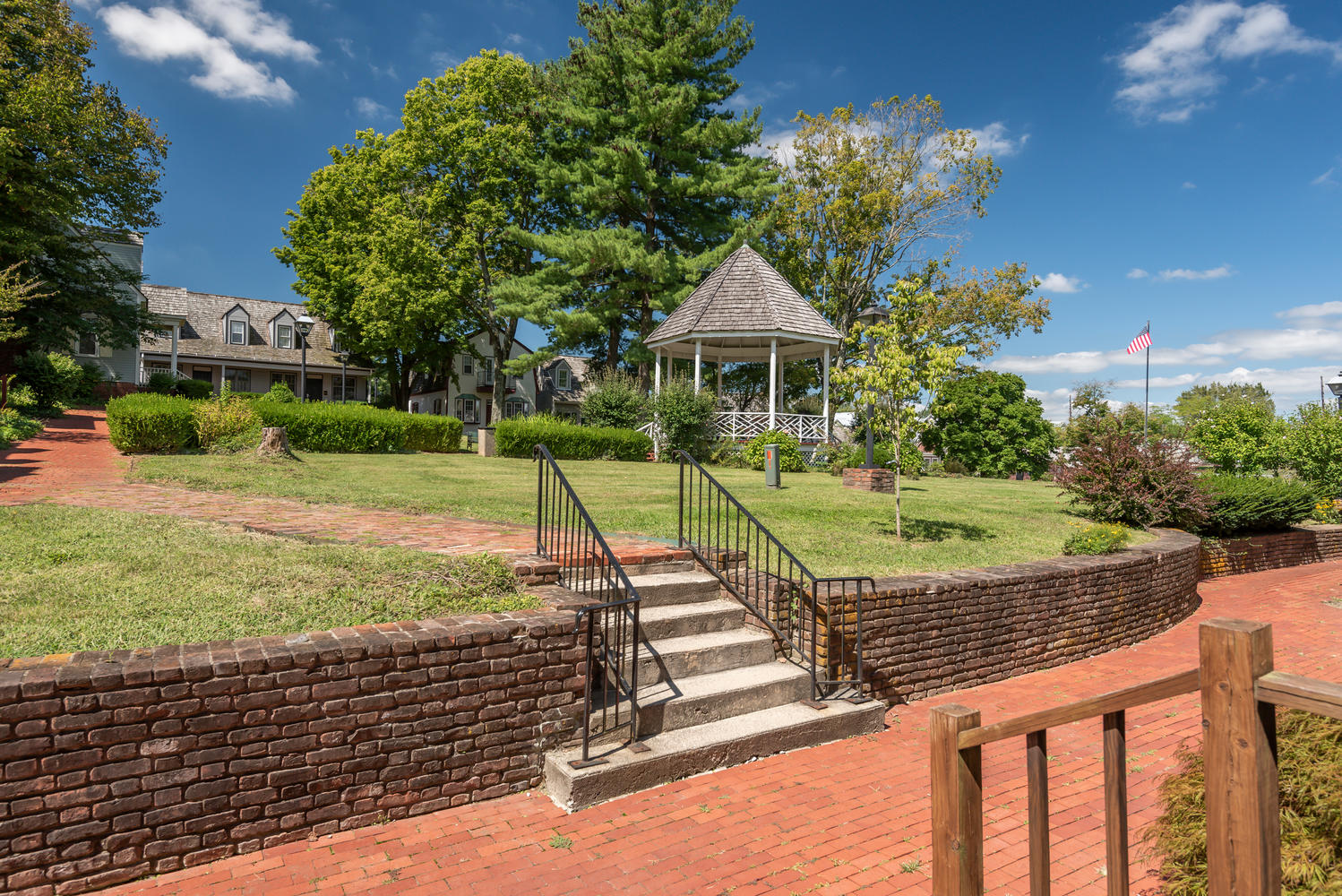 Suite 1136 View of Courtyard